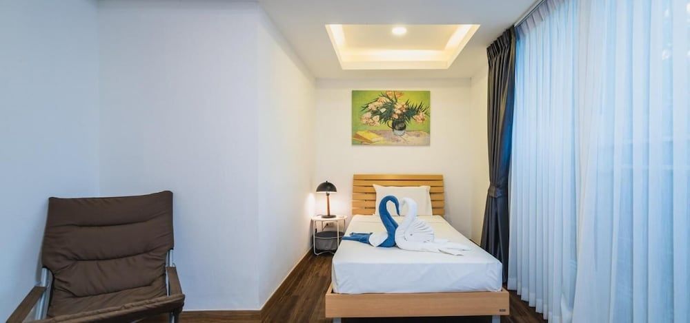 undefined Patong Hill Villa by Lofty 4