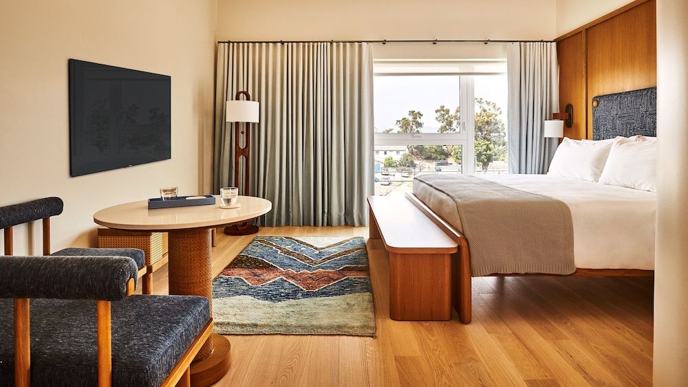 undefined Alsace LA 4