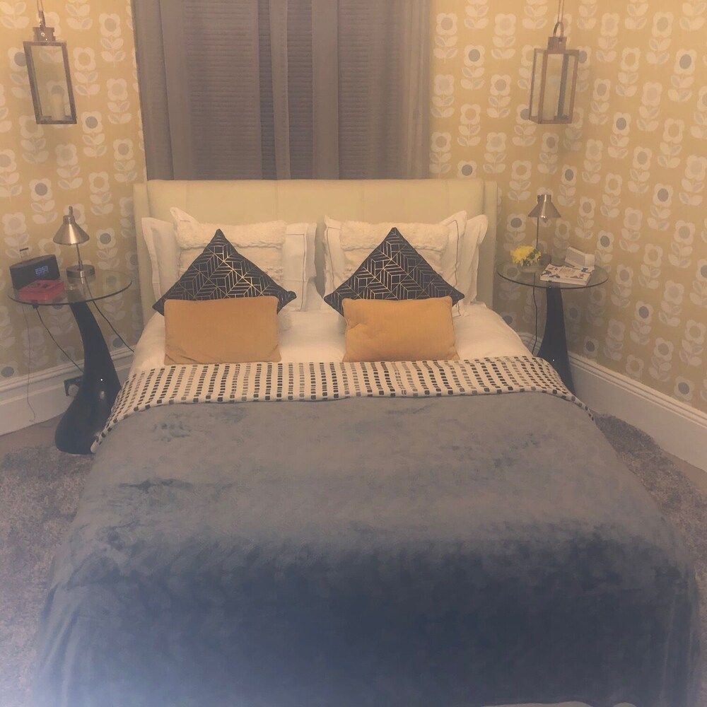 Charing Cross Rooms - B&B Superior Room, 1 King Bed, Terrace 11