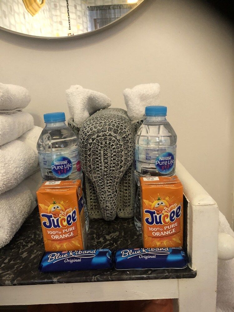 undefined Charing Cross Rooms - B&B 8