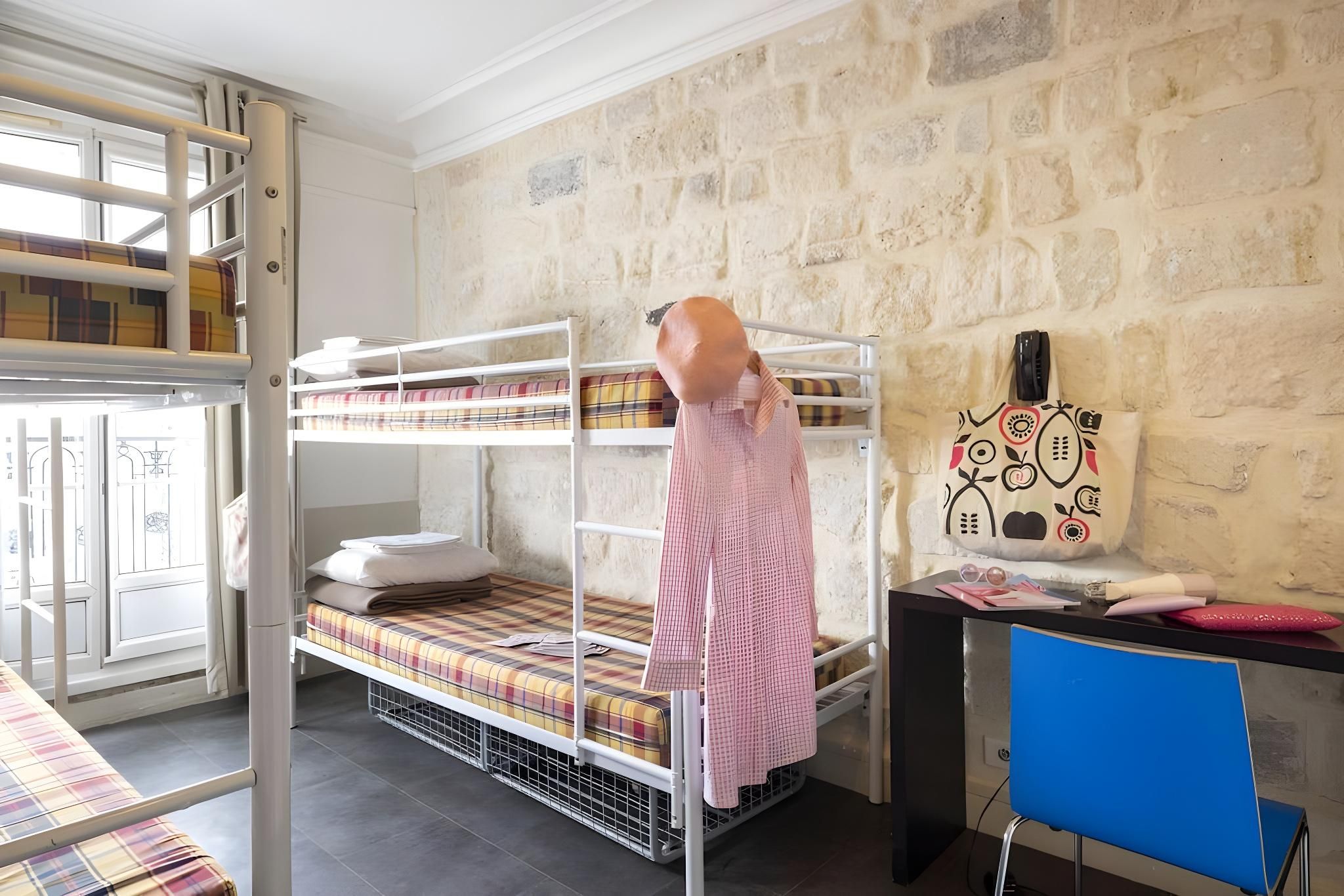 Bed in a mixed dormitory - 4 beds