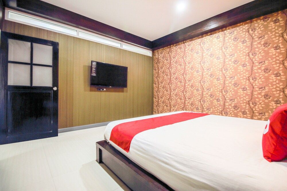 undefined OYO 387 Little Bangbon 4