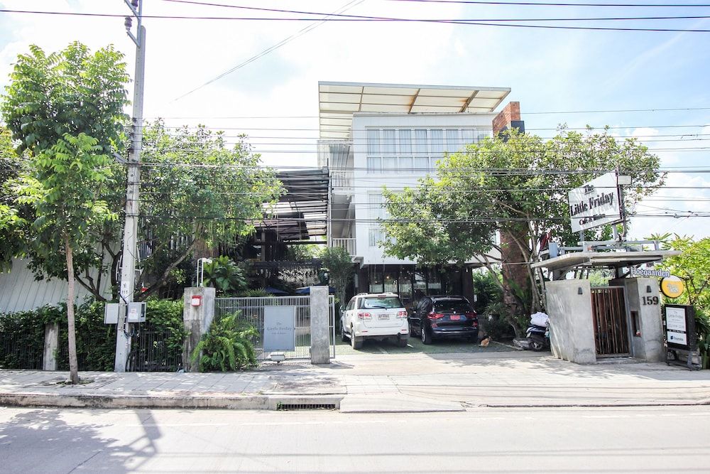 undefined OYO 387 Little Bangbon 2