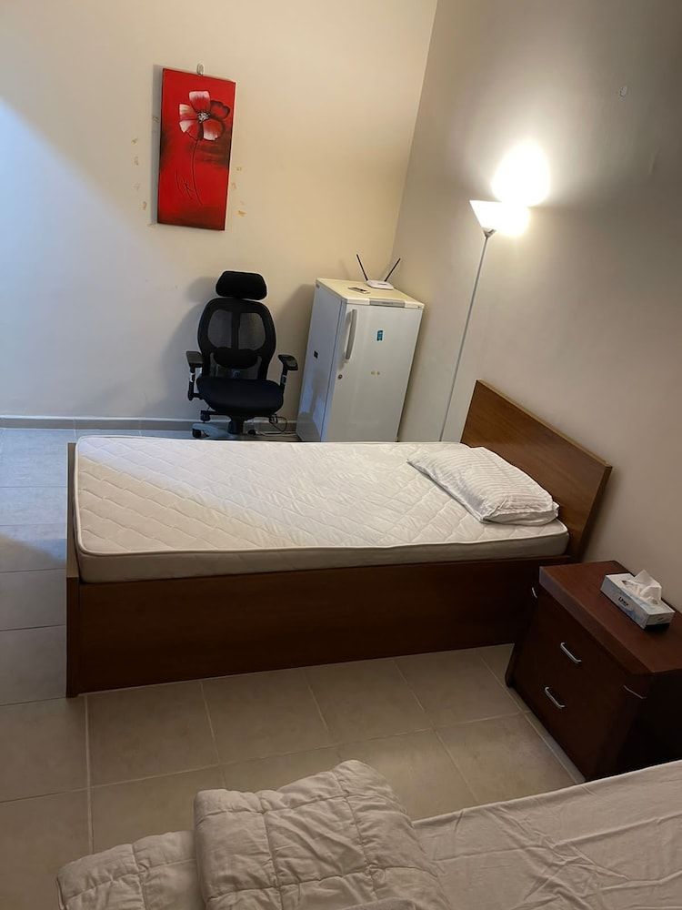 Kaya Hostel Single Bed in 2-Male Dormitory Room with private bathroom 2