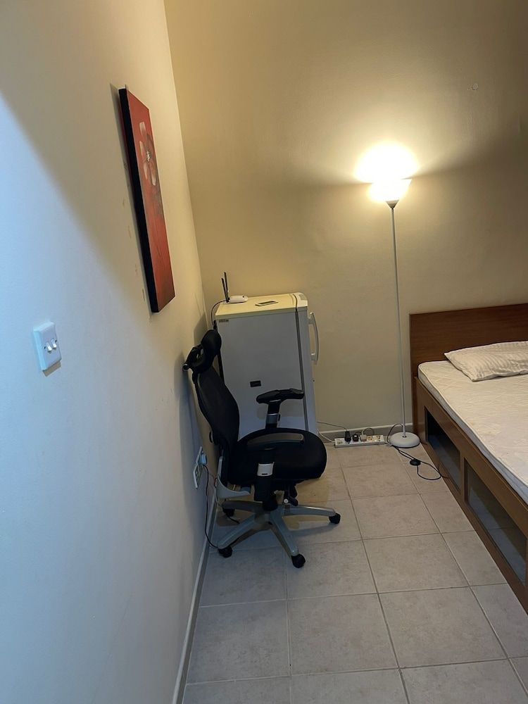 Kaya Hostel Single Bed in 2-Male Dormitory Room with private bathroom 6