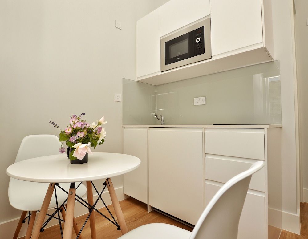 StayPrime Notting Hill Serviced Apartments Standard Studio Apartment 5