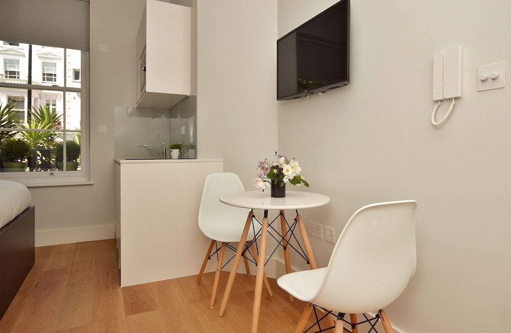 StayPrime Notting Hill Serviced Apartments Standard Studio Apartment 7