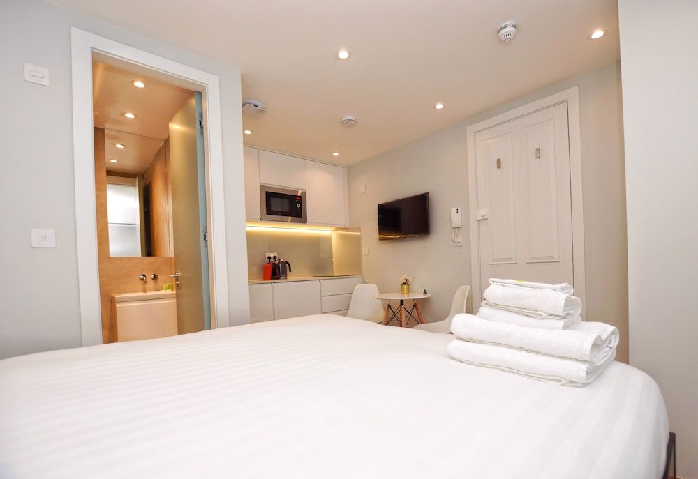 undefined StayPrime Notting Hill Serviced Apartments 3