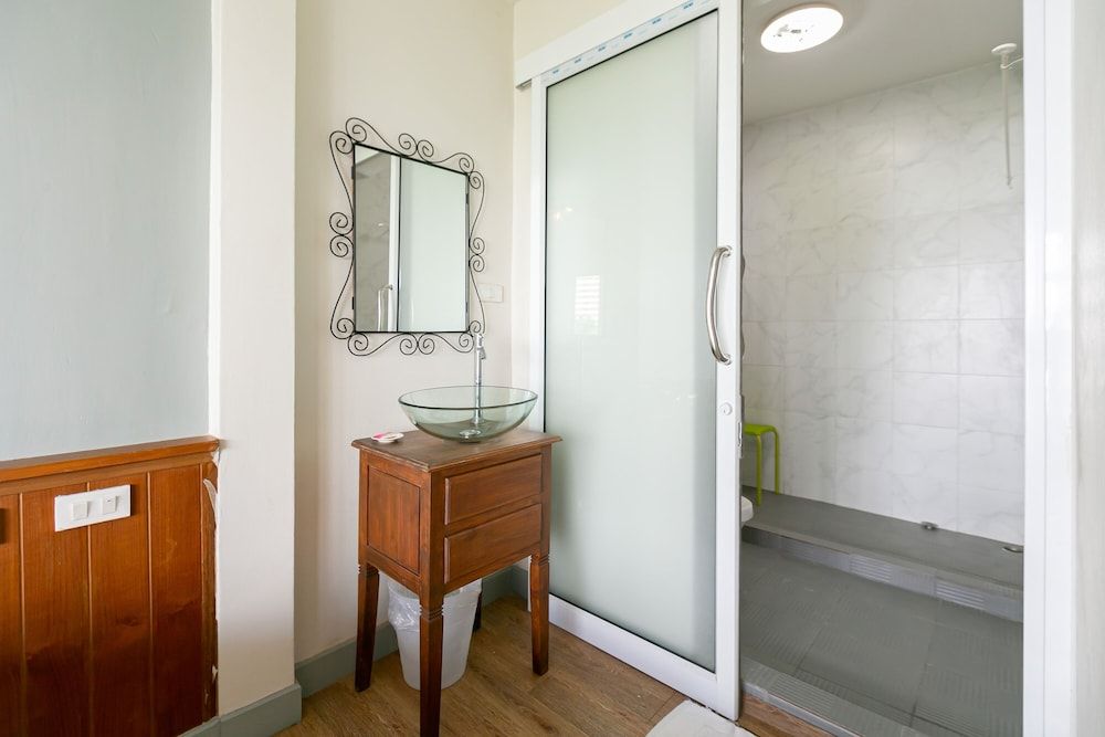 Villa Lamai - Wong Amat House Pattaya Deluxe Room, Balcony 13