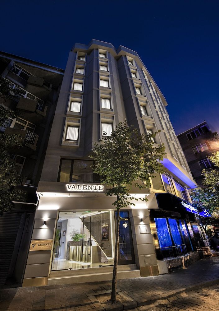 undefined Valente Suites & Hotel 7