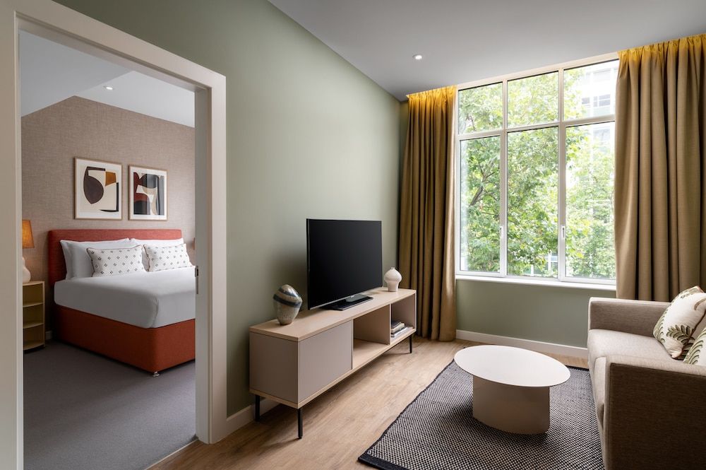 undefined The Lincoln Suites 2