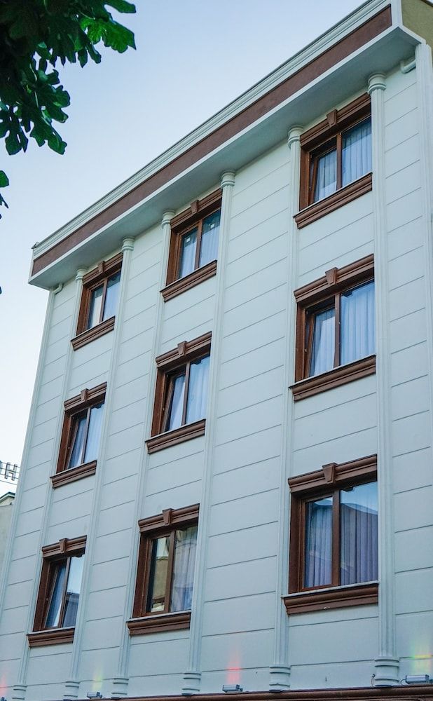 undefined Cnr Inci Hotel 3