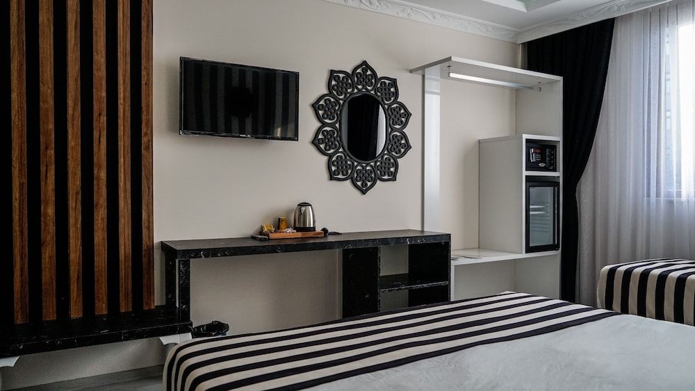 Cnr Inci Hotel Deluxe Double or Twin Room 11