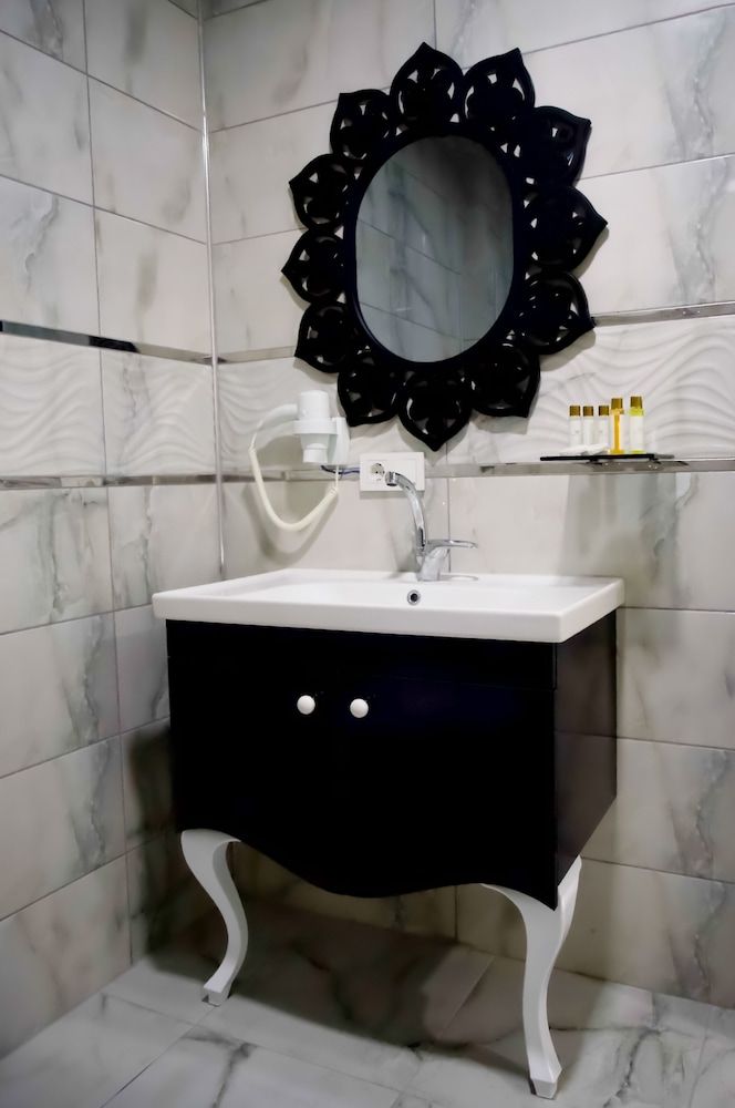 Cnr Inci Hotel Deluxe Double or Twin Room 5