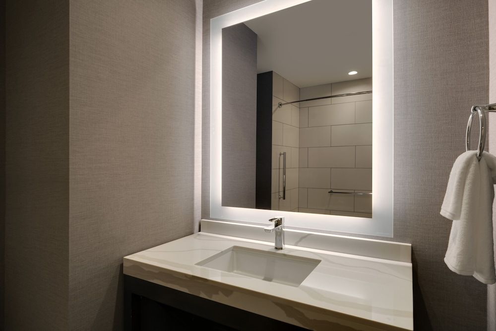 undefined Hyatt House LAX/Century Blvd 9