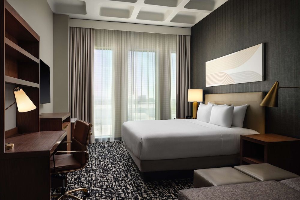 Hyatt House LAX/Century Blvd Guest Room, Room, 1 King Bed 4