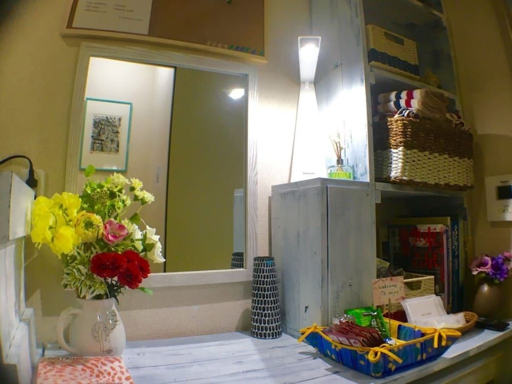 undefined Y's B&Kitchen Tokyo HY1 8