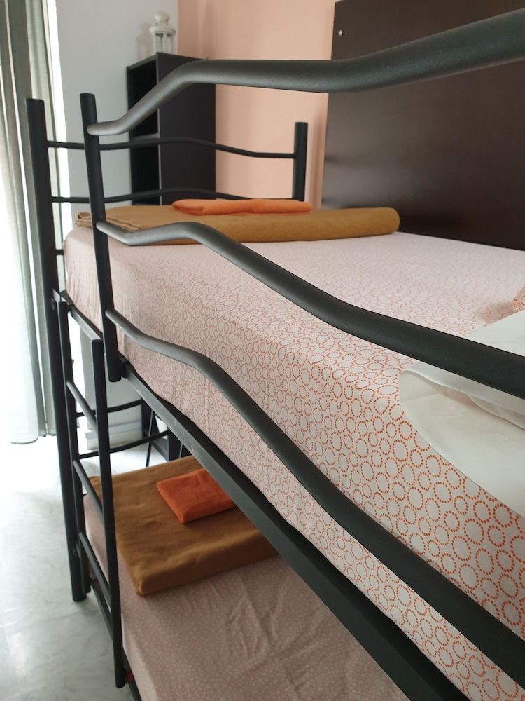 undefined Hostal Plaza Luna 2