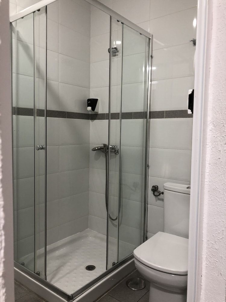 Hostal Plaza Luna Economy Single Room 4