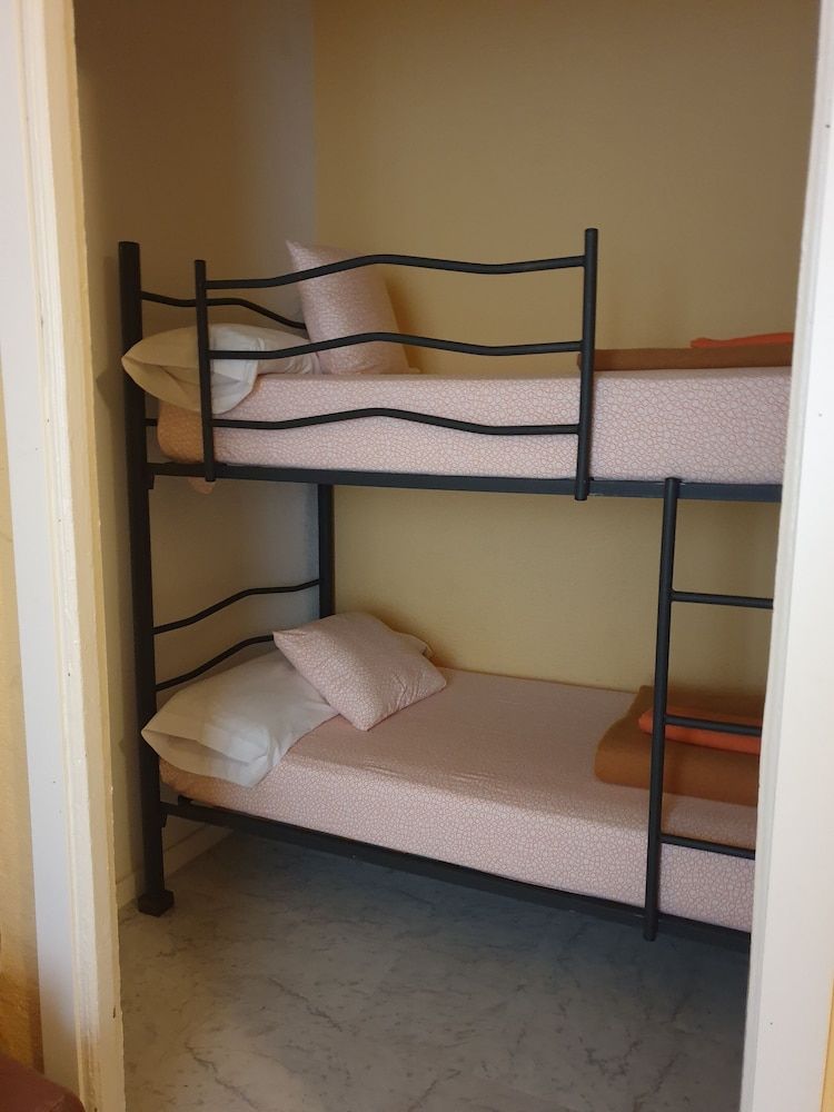 undefined Hostal Plaza Luna 7