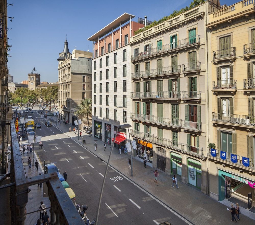 undefined Hotel Atlantis 8