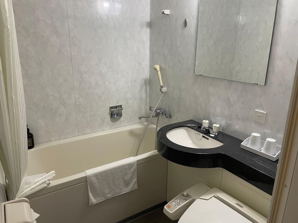 APA Hotel Keikyu Kamata-Ekimae Nishi Basic Double Room, Non Smoking (ECO plan - No cleaning service) 9
