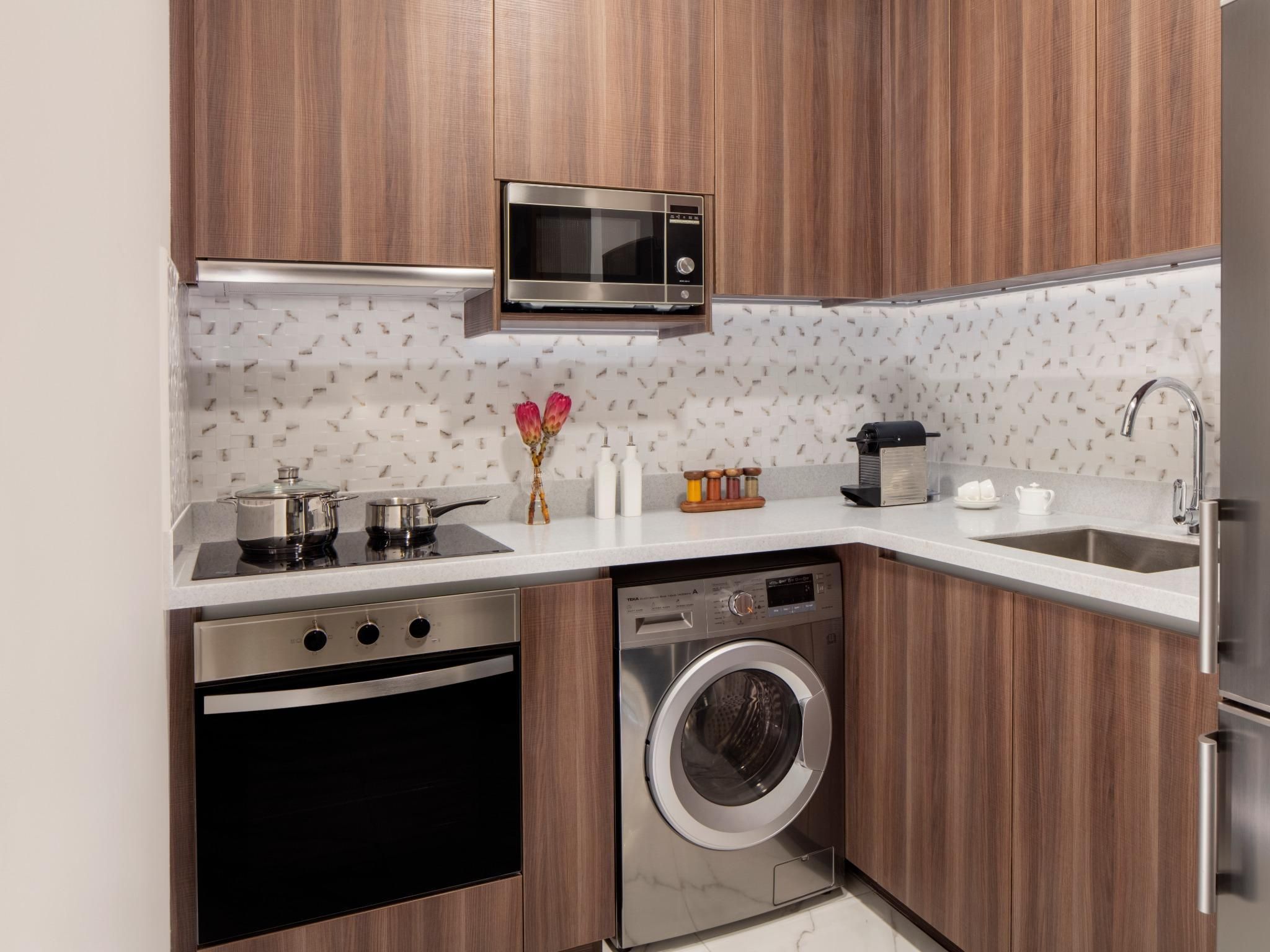 Avani+ Palm View Dubai Hotel & Suites Studio City View 2