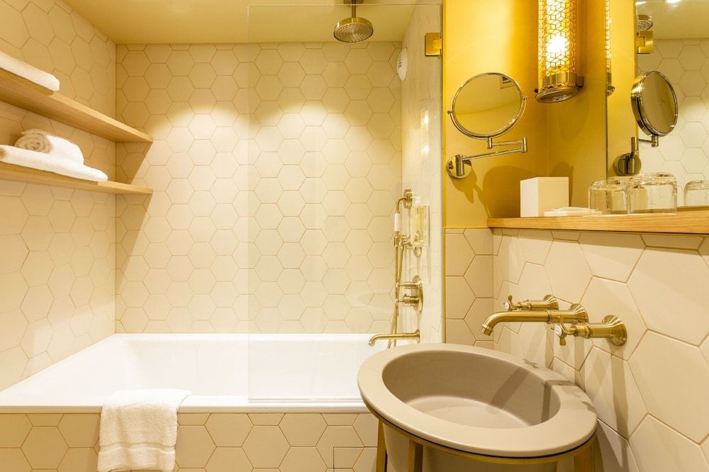 Hôtel Bonsoir Madame Club Double Room 4