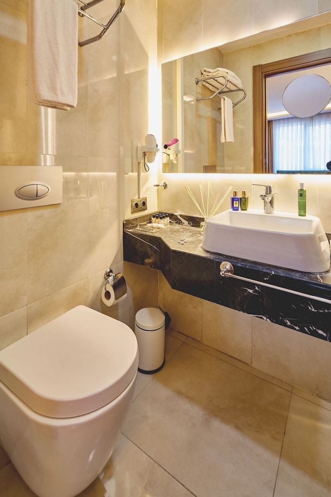 Atro Hotel Standard Double Room 10