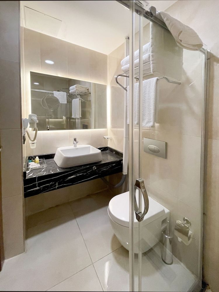 Atro Hotel Family Room 7