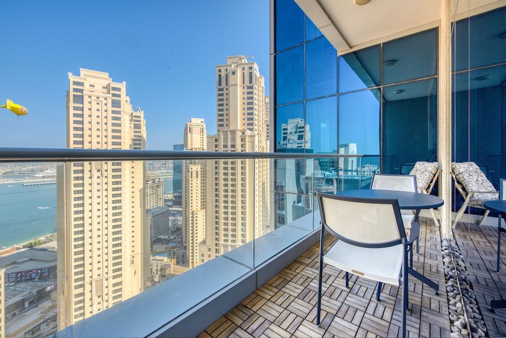 Paloma Tower 3705 Deluxe Apartment 9