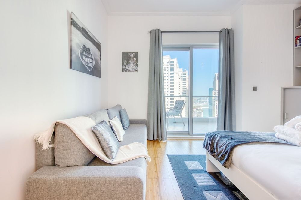 Paloma Tower 3705 Deluxe Apartment 3