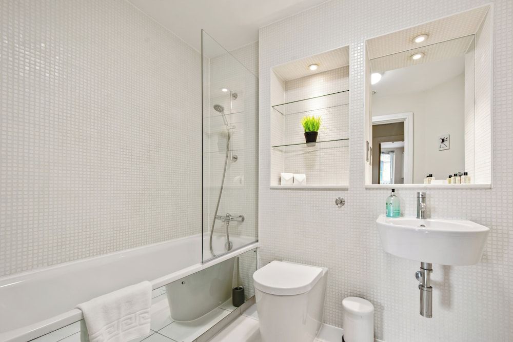 undefined One Bed Apartment in Waterloo near Southwark 10