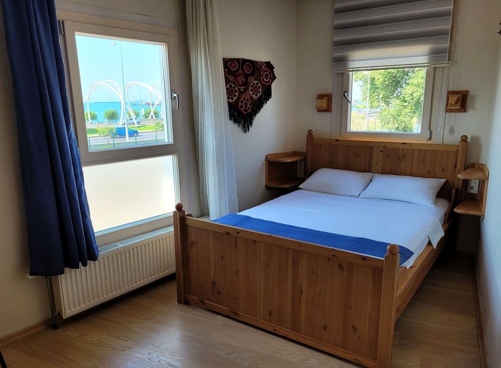 undefined Masif House 5