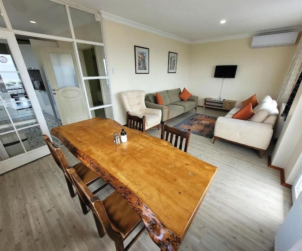 undefined Masif House 9