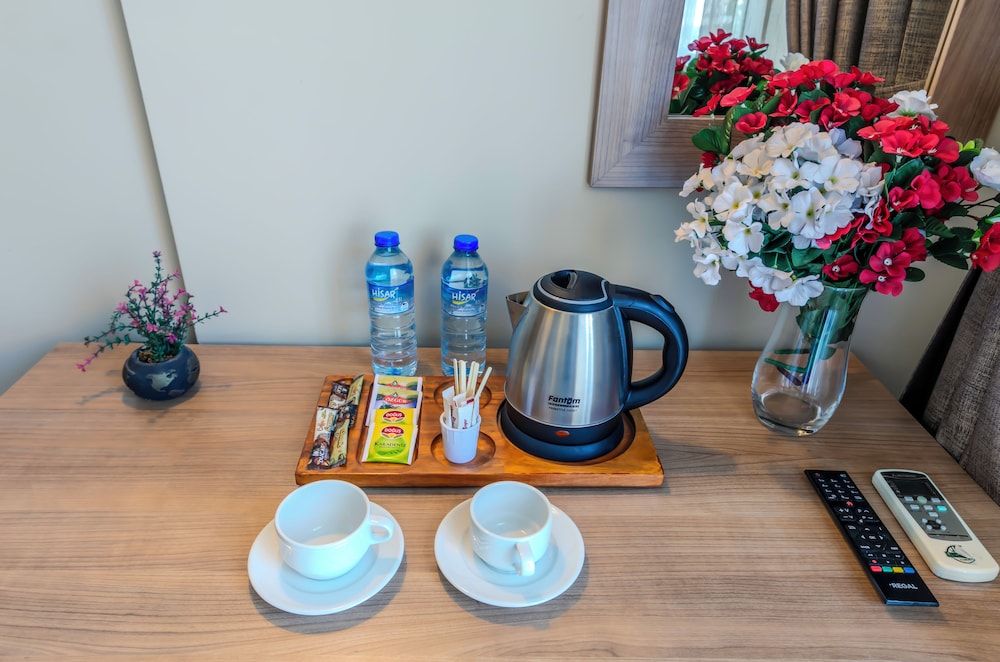 Sultan Hamit Hotel Economy Double or Twin/Basement Floor Budget Room 14