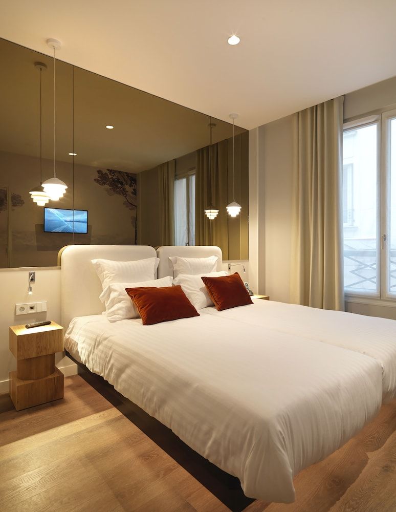 Le Katorze Hôtel Basic Double Room 4