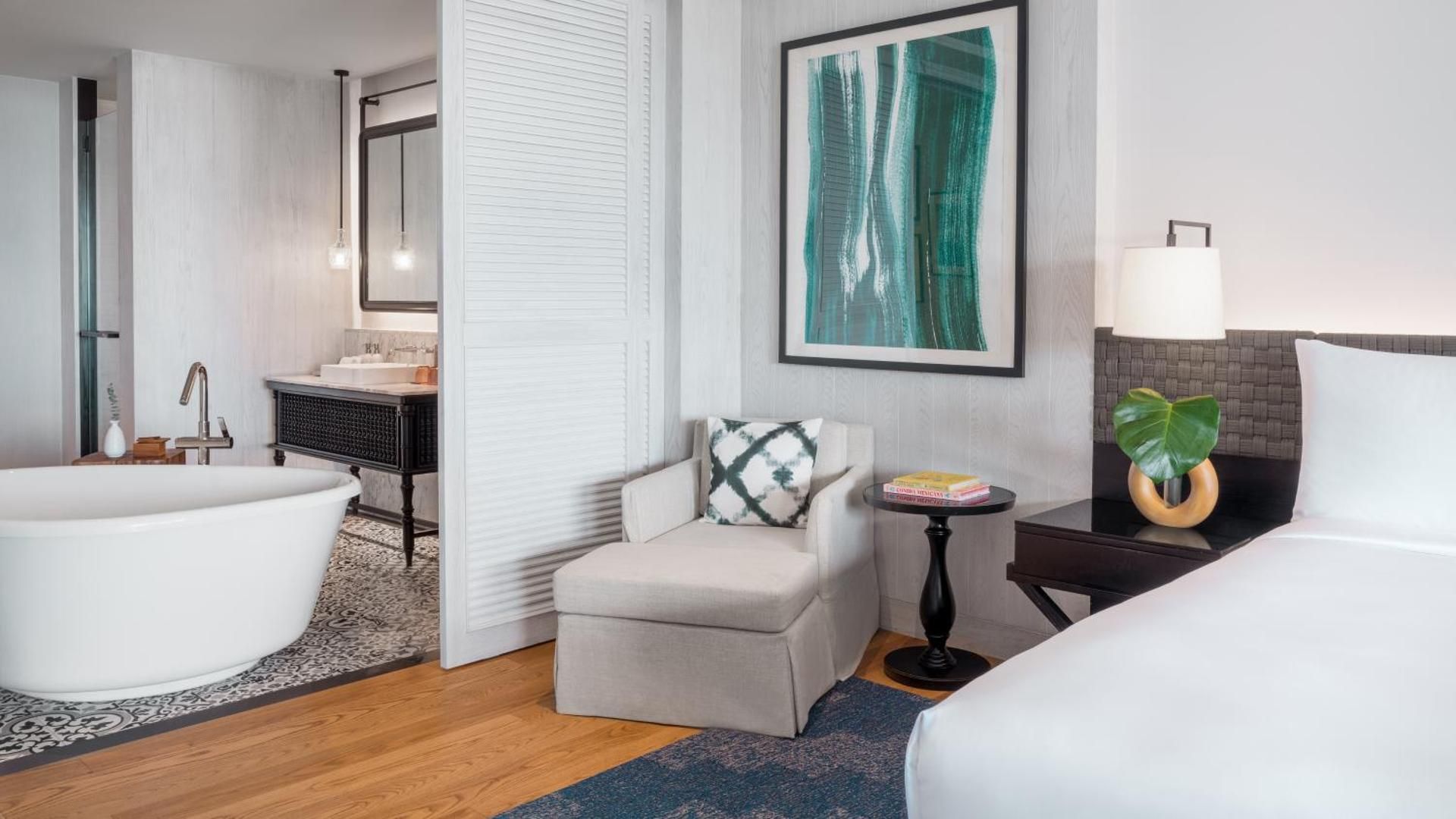 One-Bedroom King Suite - High Floor