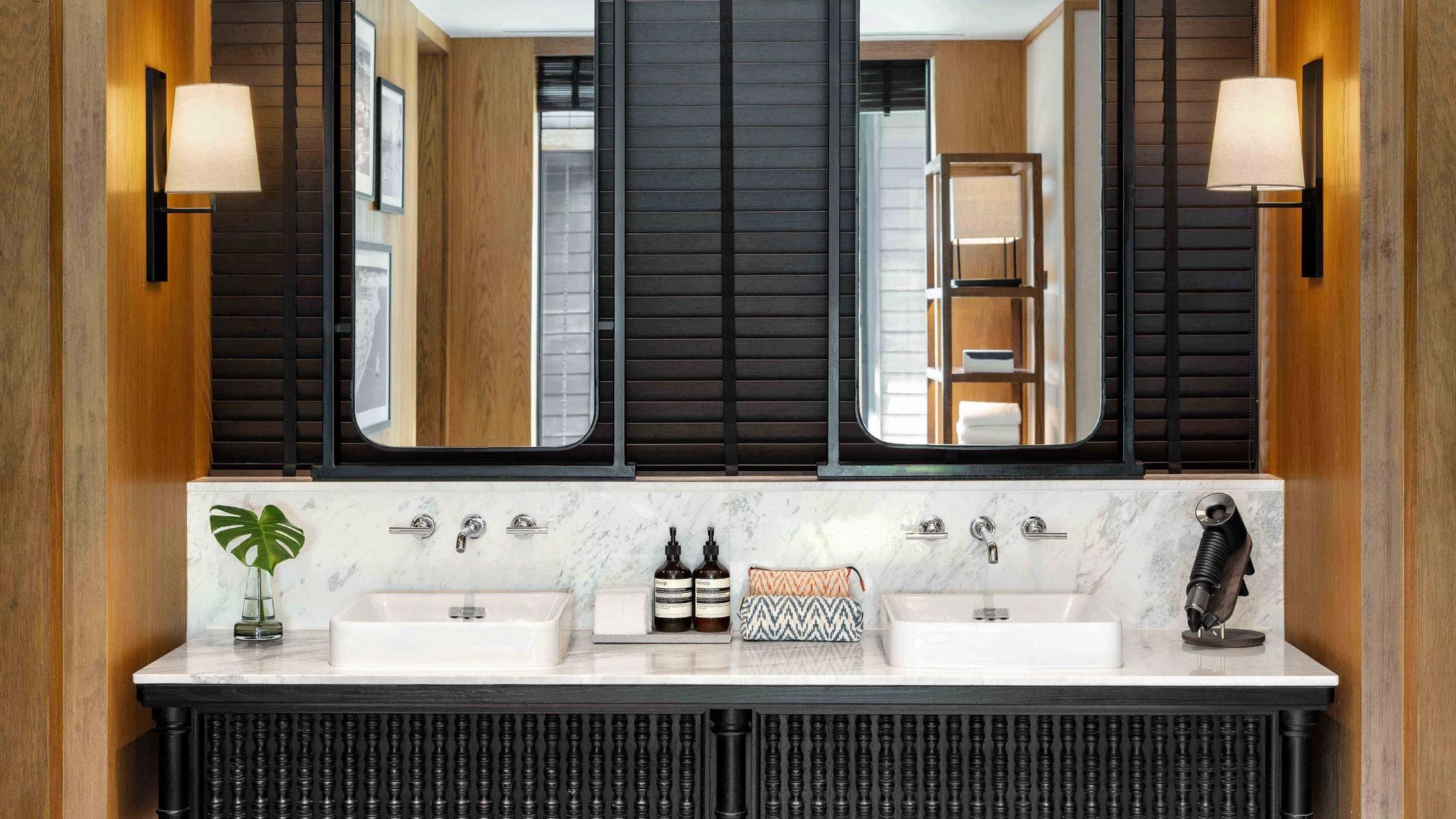 1 King 1 Bedroom Oceanfront Pool Villa