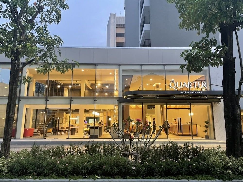 undefined The Quarter Onnut by UHG 4