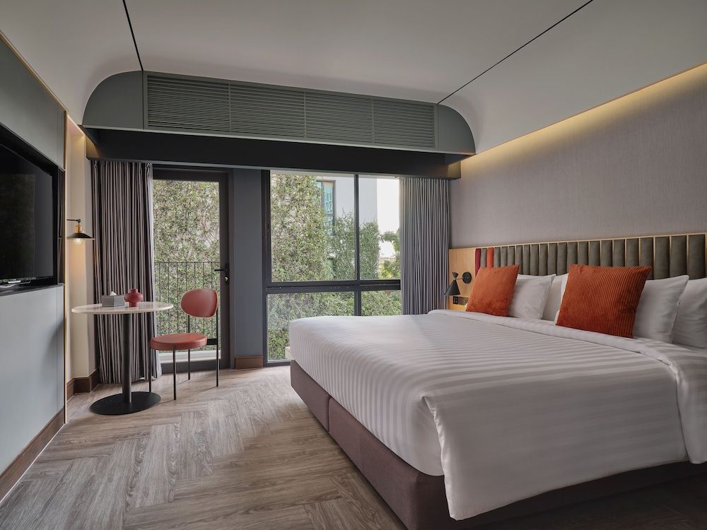 The Quarter Onnut by UHG Superior Room, 1 King Bed