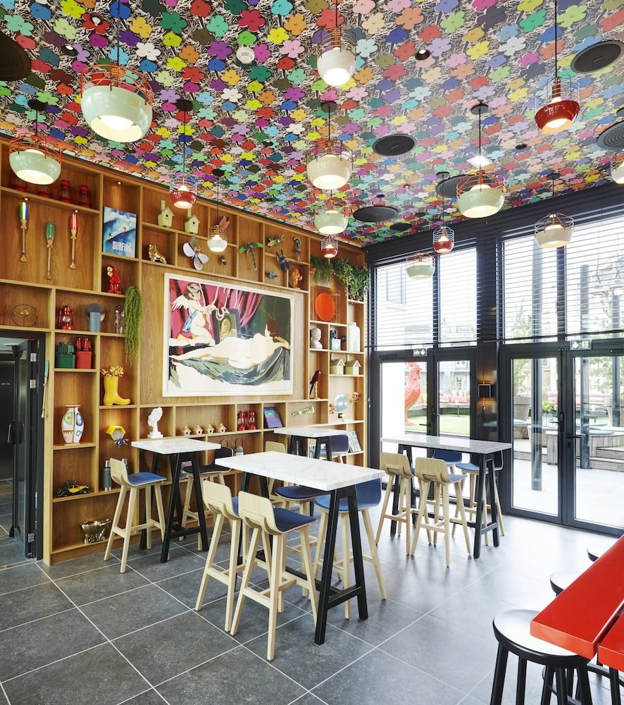 undefined citizenM Paris Champs-Élysées 8