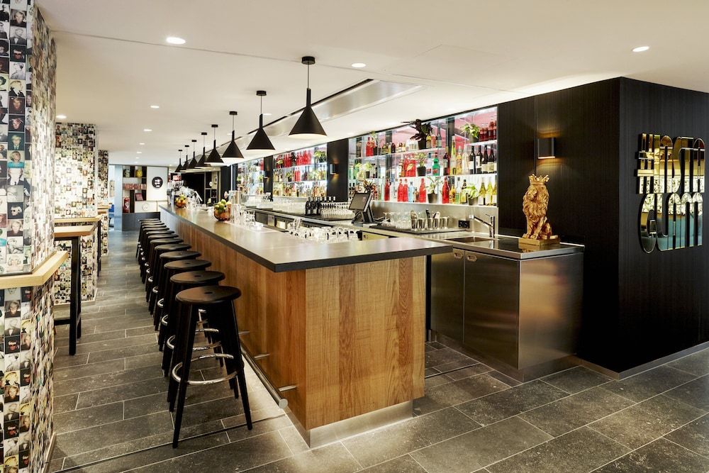 undefined citizenM Paris Champs-Élysées 5