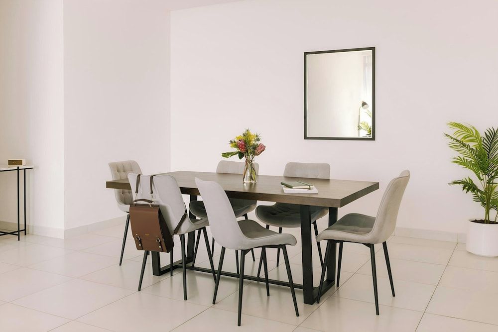 undefined Sonder by Marriott Bonvoy Downtown Towers Apartments 8