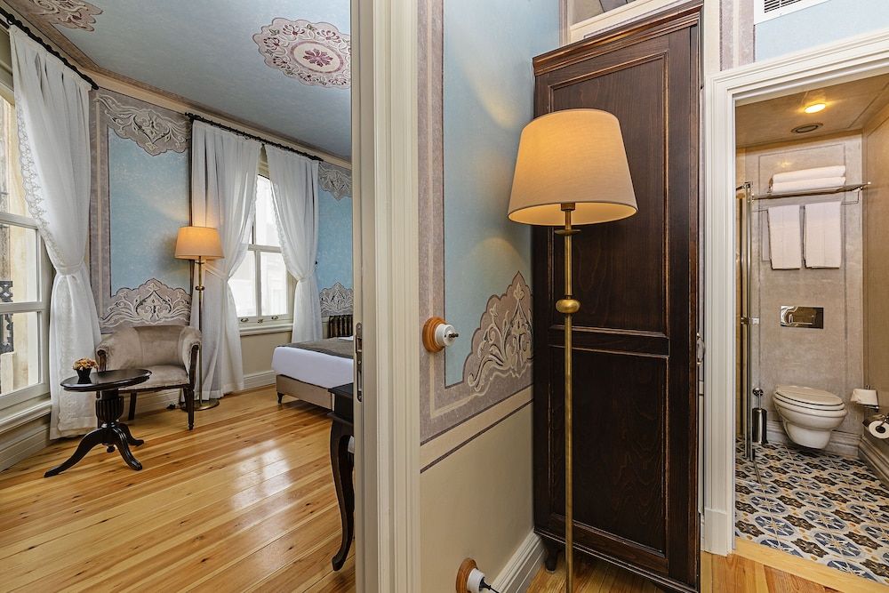 Meroddi Barnathan Hotel Junior Suite 8