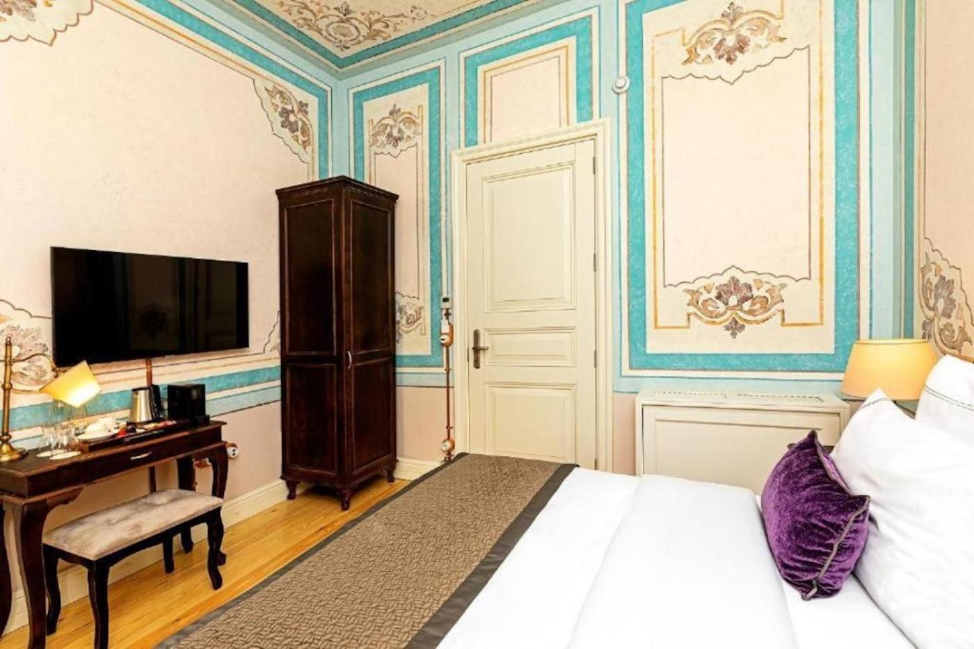 undefined Meroddi Barnathan Hotel 6