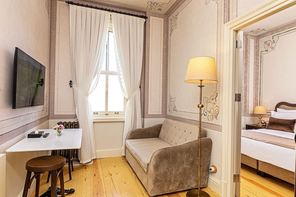 Meroddi Barnathan Hotel Junior Suite 10