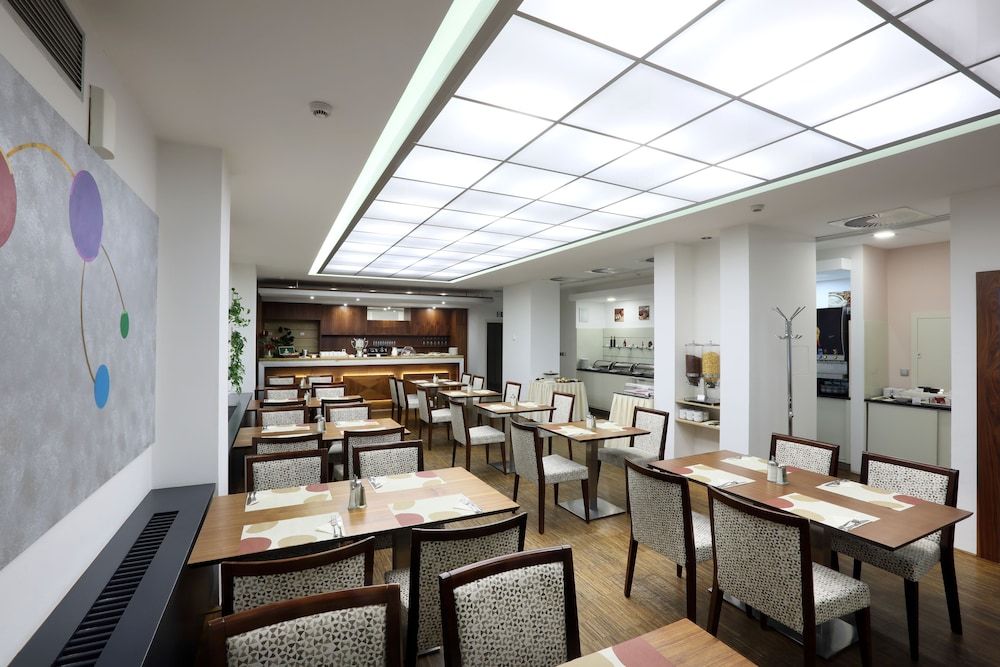 undefined Hotel Amarilis 8
