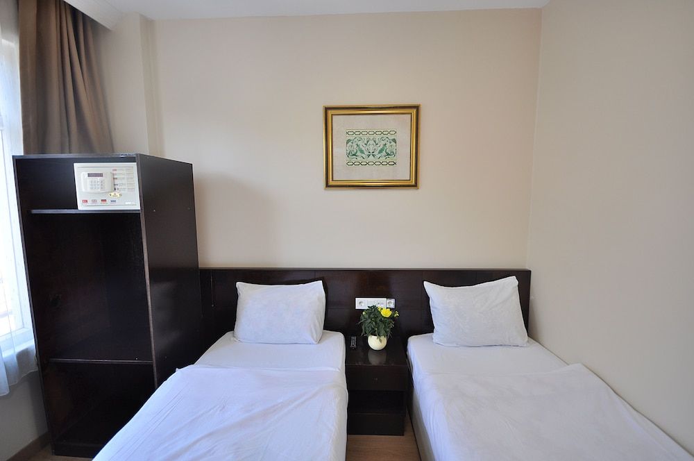 BAYKAL OTEL Classic Twin Room 4