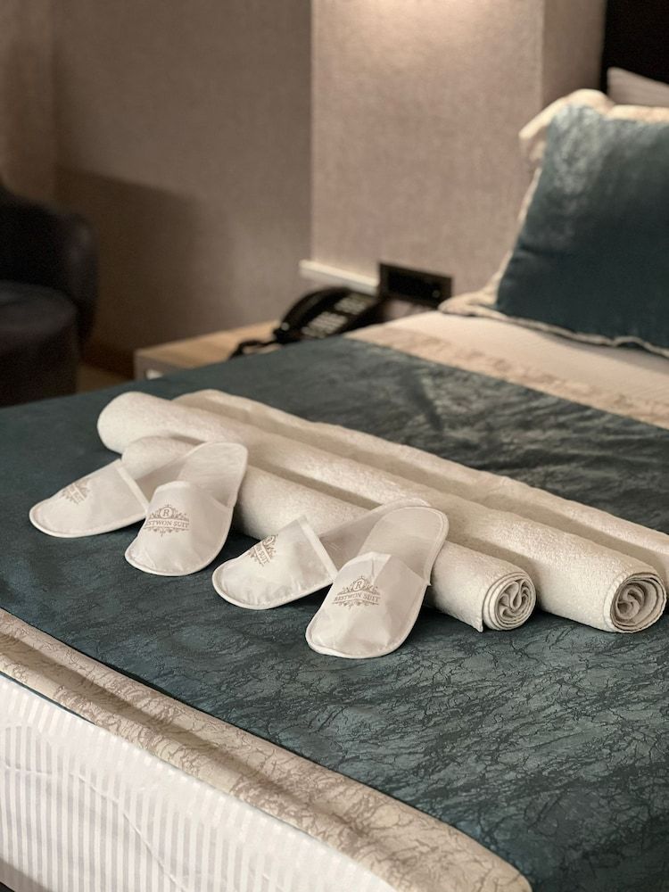 undefined Restwon Suit 8